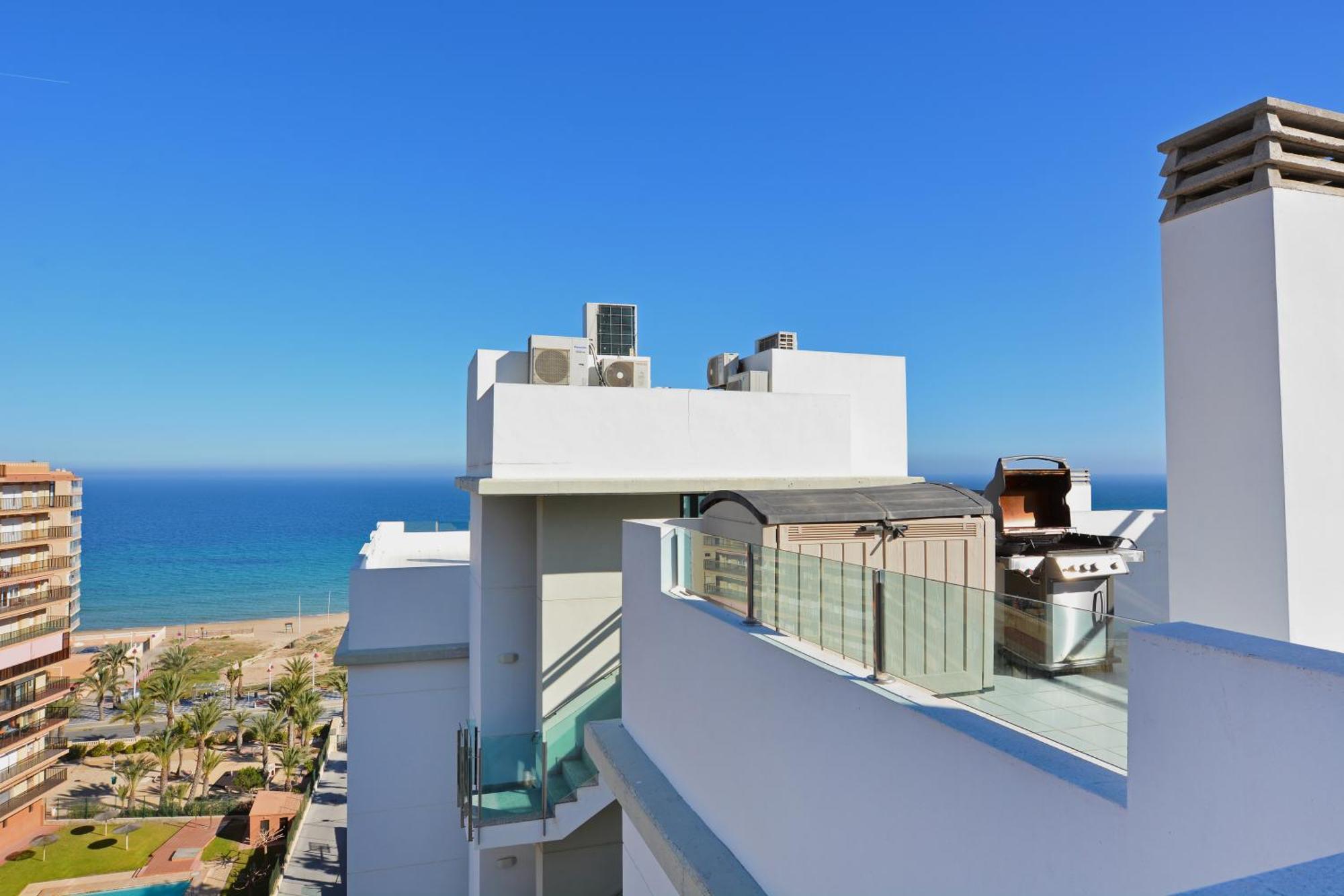 Beachfront Luxury Apartments By Nras Arenales del Sol Room photo