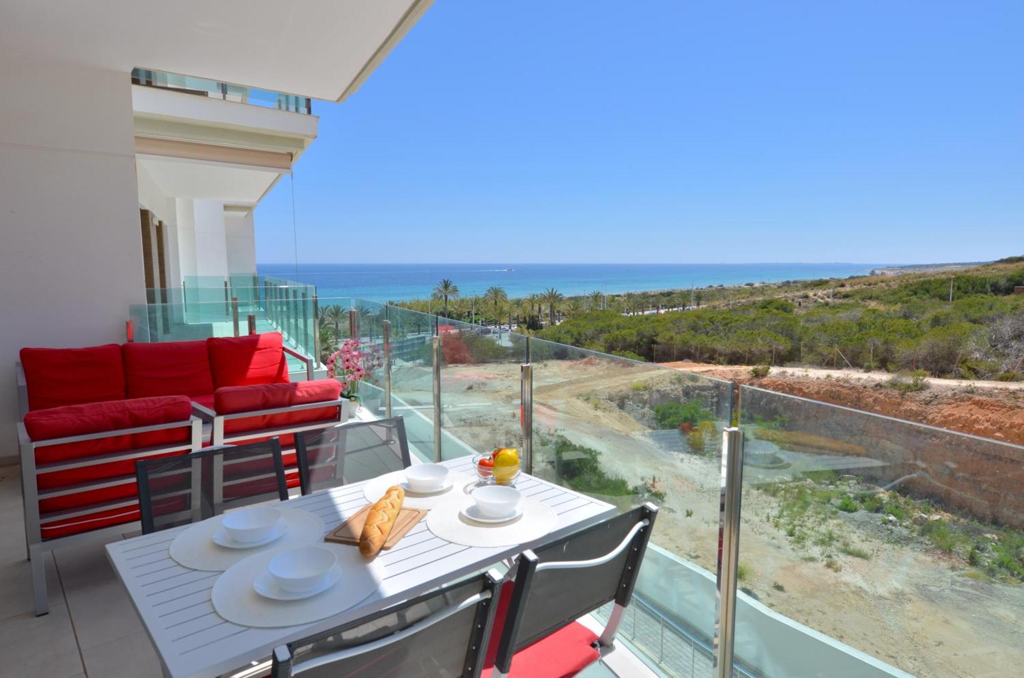 Beachfront Luxury Apartments By Nras Arenales del Sol Room photo